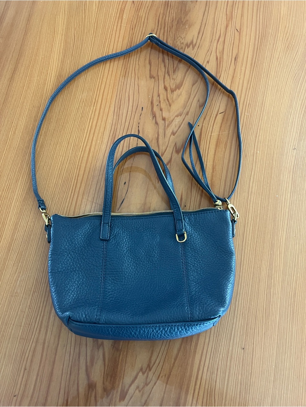 HOBO International Pebbled Leather Crossbody Tote - NAVY - EUC!